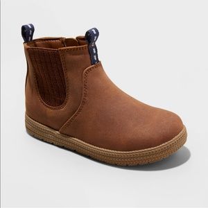 NWT Cat & Jack toddler Esteban Chukka boots